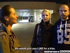 Sie haben die Schande, ihre Gesichter zu verbergen pornos vater